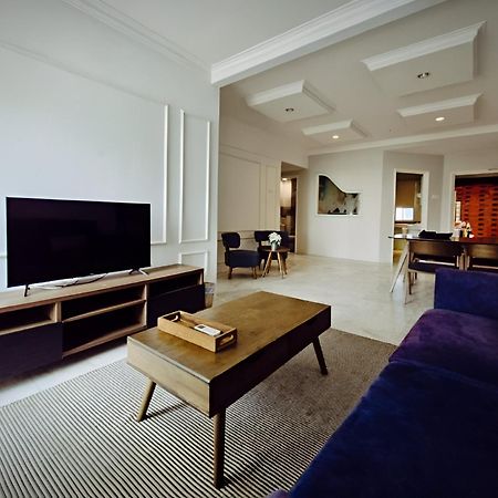 Century Bay Private Residences Sungai Dua Bukit Exterior photo