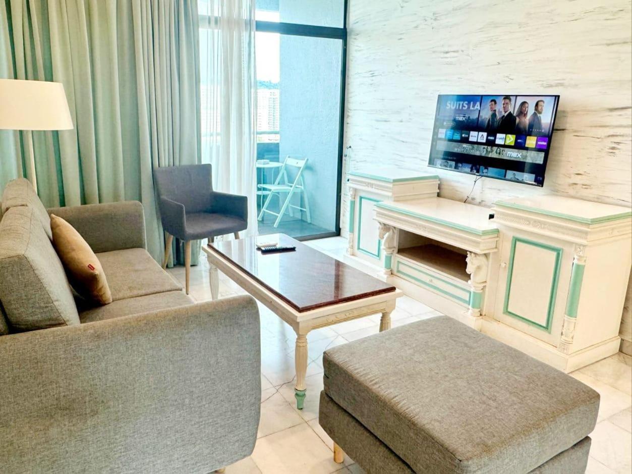 Century Bay Private Residences Sungai Dua Bukit Exterior photo
