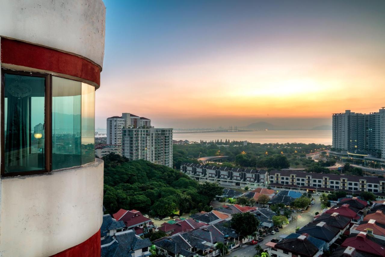 Century Bay Private Residences Sungai Dua Bukit Exterior photo